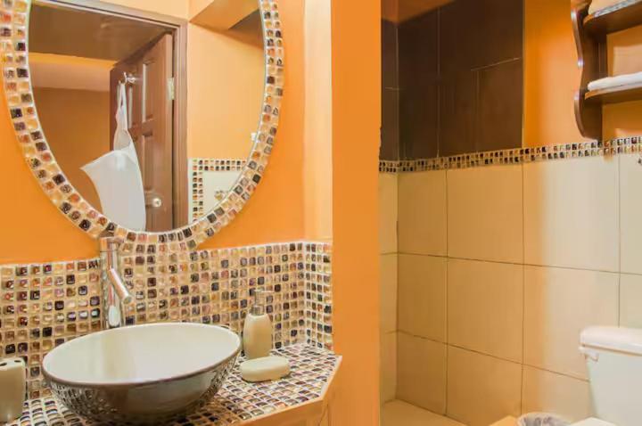 One32 Guesthouse Bejeweled Kingston Zewnętrze zdjęcie
